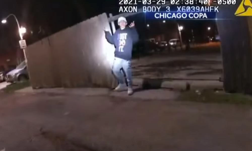 ΗΠΑ: Βίντεο-σοκ από την κάμερα αστυνομικού που πυροβόλησε θανάσιμα 13χρονο άοπλο